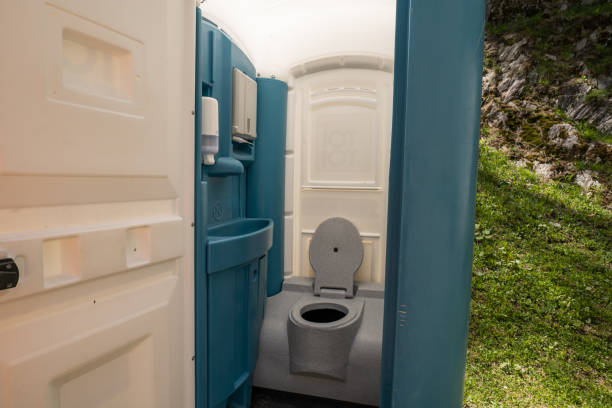 Best Wedding porta potty rental  in Burton, MI